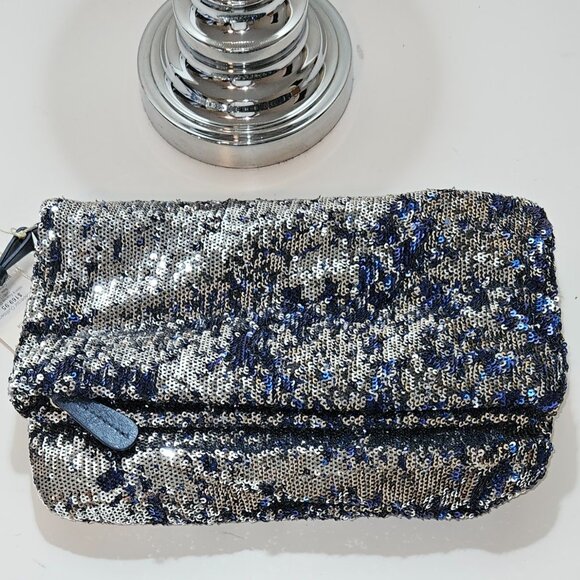 UGG Versatile Sequin Clutch - Picture 1 of 9